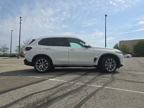 Used 2024 BMW X5 xDrive40i w/ Premium Package AWD/4WD image 17