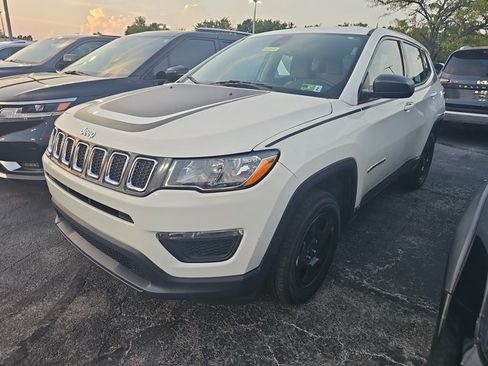 Used 2018 Jeep Compass Sport w/ Tech Group AWD/4WD image 4