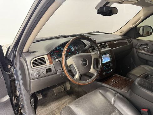 Used 2013 GMC Yukon Denali AWD/4WD image 38