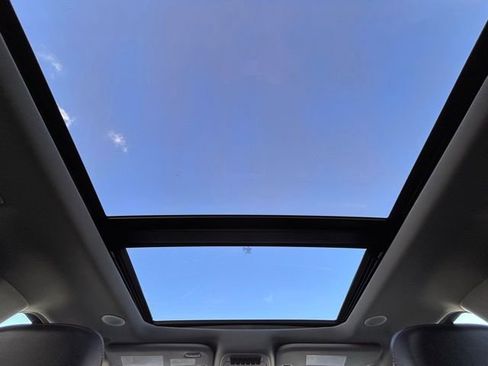 Used 2024 Ford F350 Lariat w/ Lariat Ultimate Package image 16