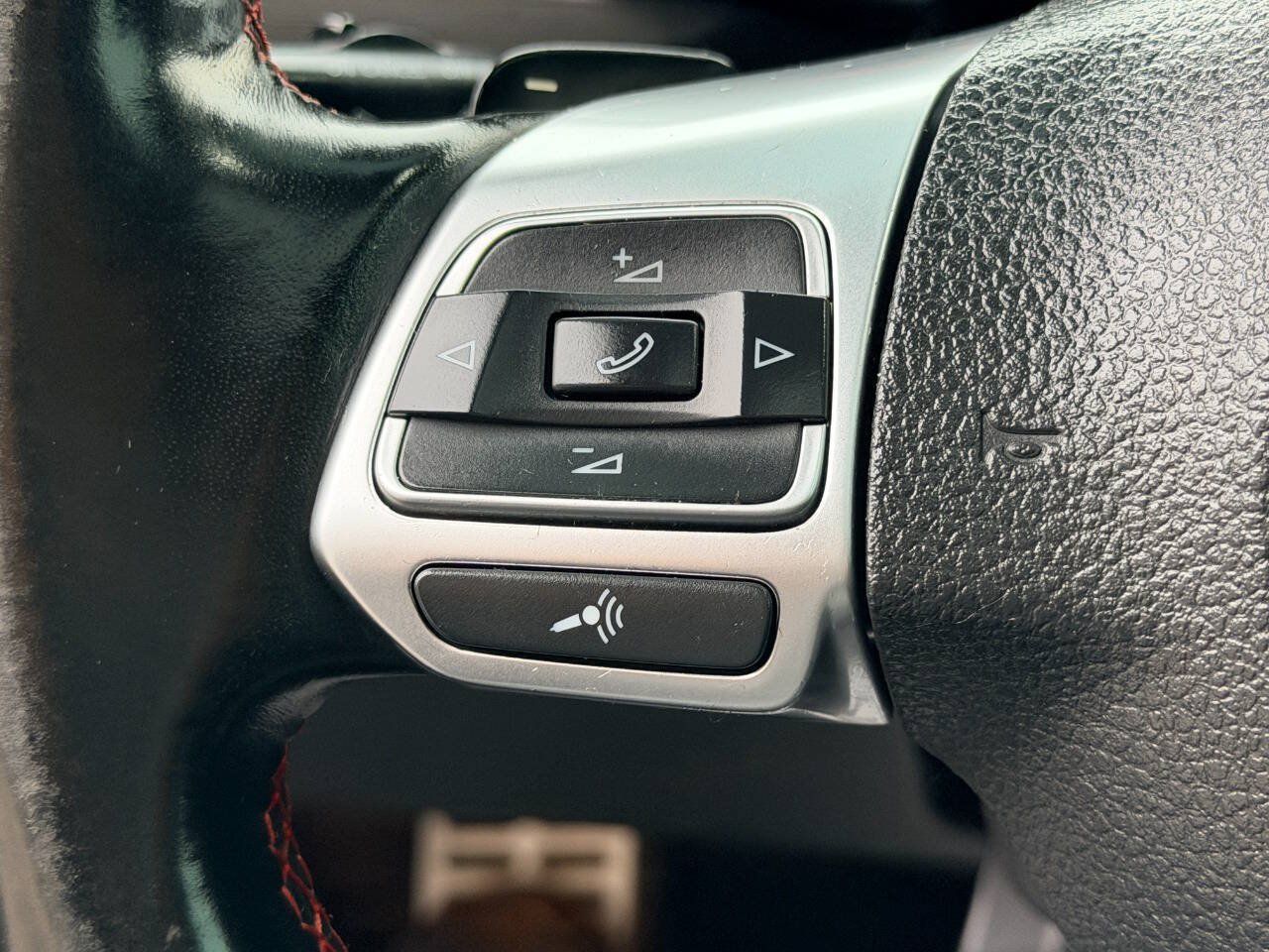 Used 2012 Volkswagen GTI 4-Door FWD image 30
