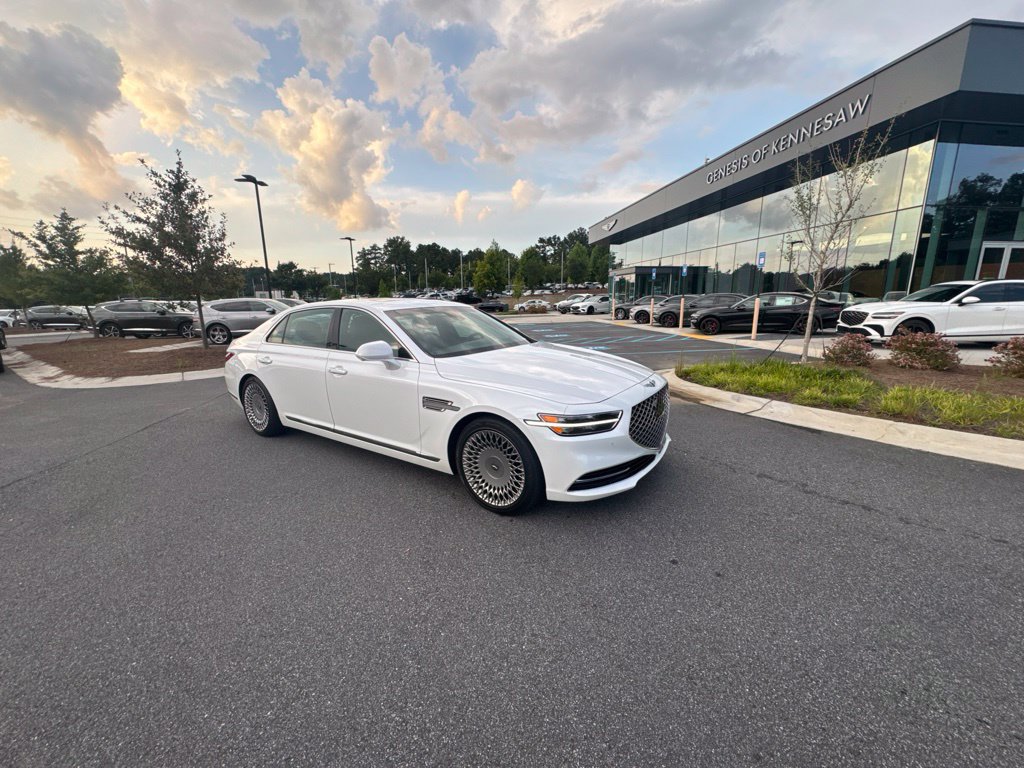 Used 2020 Genesis G90 5.0 Ultimate RWD image 1
