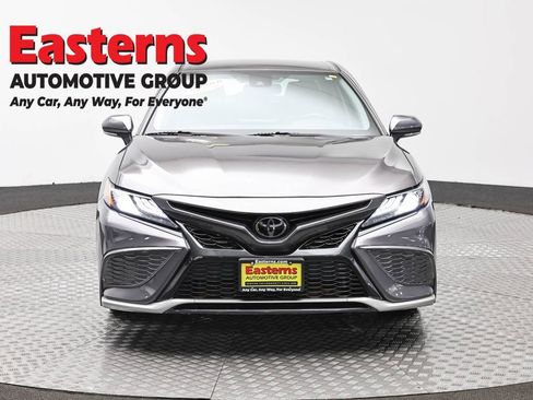 Used 2023 Toyota Camry XSE FWD image 2