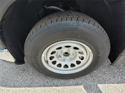 New 2026 GMC Sierra 1500 Pro w/ Pro Value Package image 19