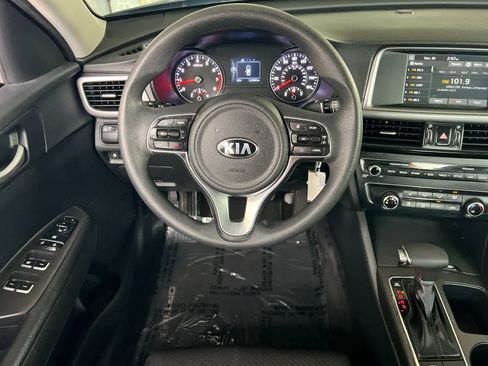 Used 2018 Kia Optima LX image 14