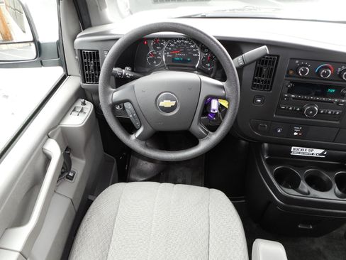 Used 2016 Chevrolet Express 3500 LT w/ LT Preferred Equipment Group image 22