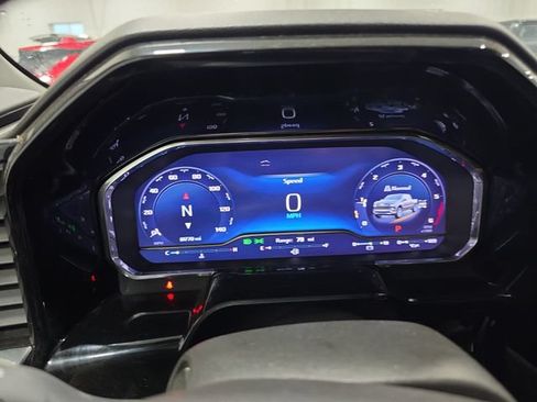 Used 2024 Chevrolet Silverado 1500 LTZ AWD/4WD image 7