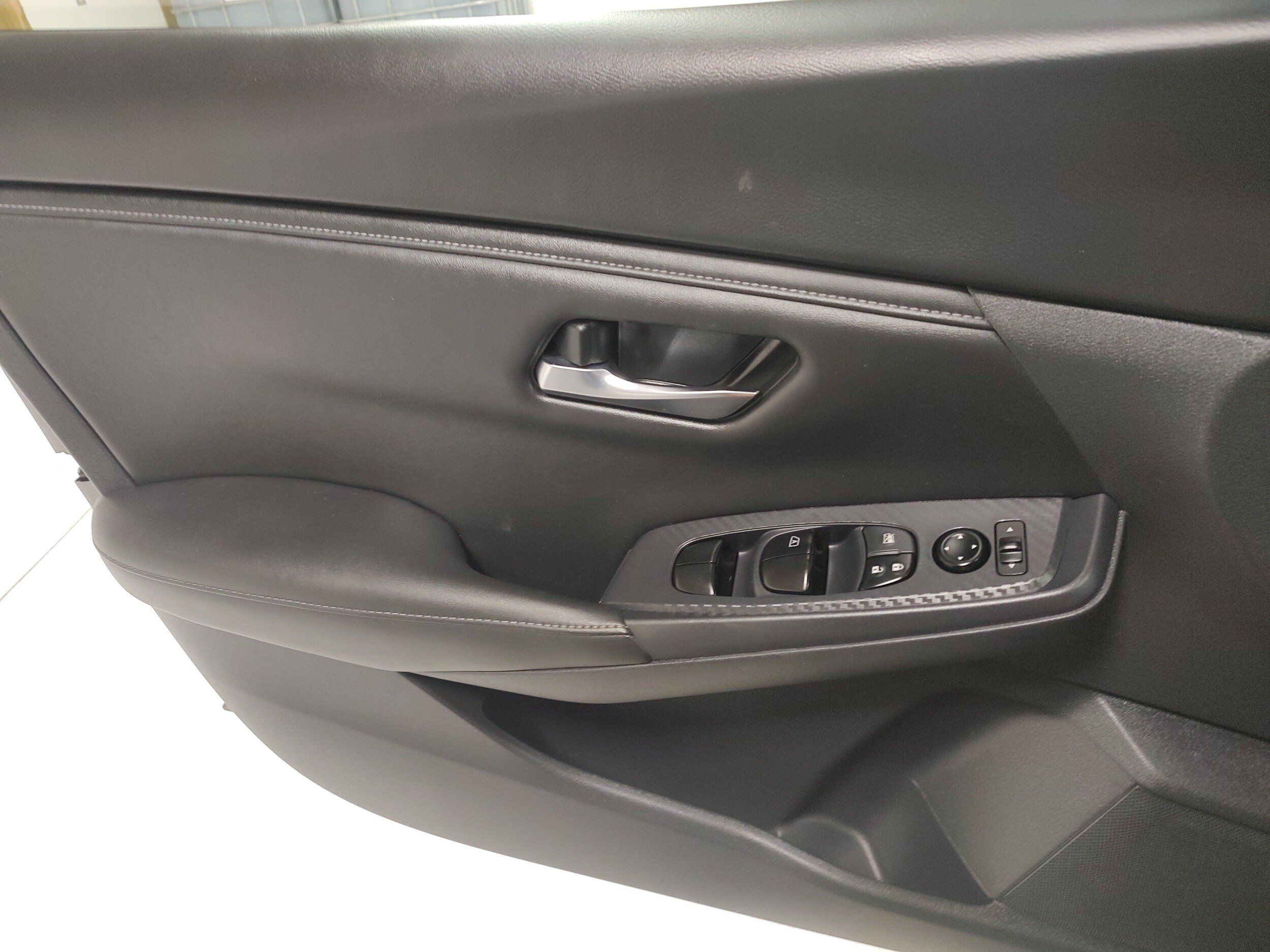 Used 2024 Nissan Sentra SV w/ All-Weather Package FWD image 9