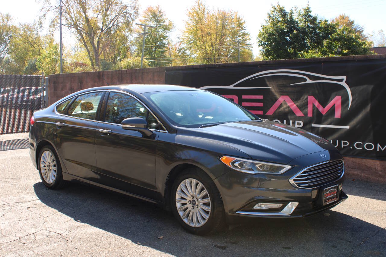 Used 2017 Ford Fusion Titanium FWD image 4