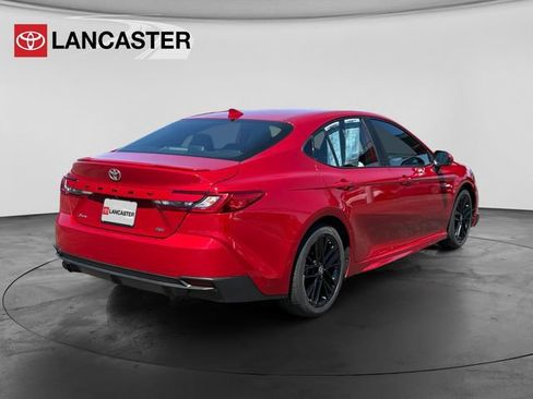 Used 2025 Toyota Camry SE FWD image 7