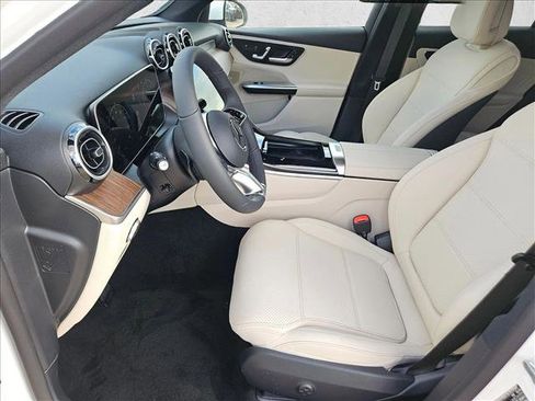 Used 2026 Mercedes-Benz GLC 300 image 14