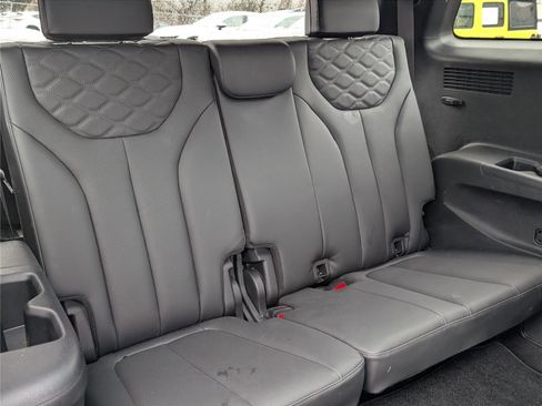 Used 2022 Hyundai Palisade Calligraphy image 12