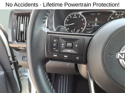 Used 2023 Nissan Pathfinder SV AWD/4WD image 16