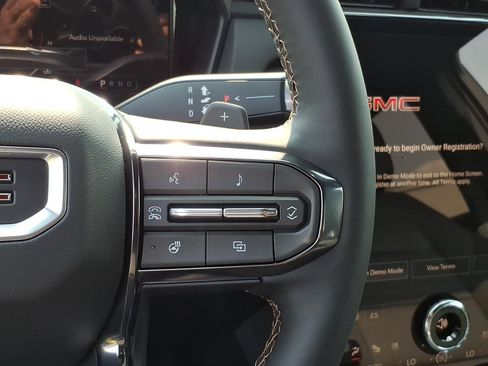 New 2026 GMC Terrain AT4 w/ Convenience Package III AWD/4WD image 17