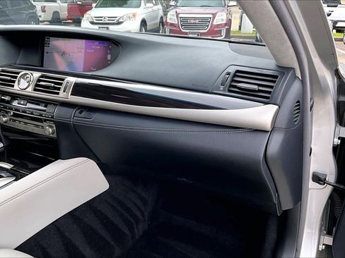Used 2017 Lexus LS 460 L RWD image 16