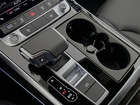 New 2026 Audi Q7 2.0T Premium image 17