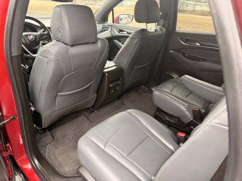 Used 2023 Buick Enclave Essence w/ Experience Buick Package image 19