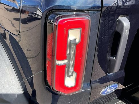 Used 2021 Ford Bronco Badlands w/ Sasquatch Package image 23