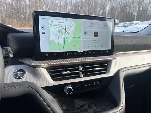 New 2026 Ford Explorer Active w/ Active Comfort Package image 24