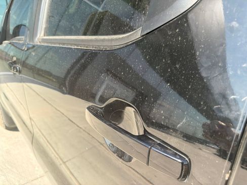 Used 2022 Nissan Frontier SV RWD image 9