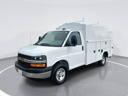 New 2026 Chevrolet Express 3500 w/ Power Convenience Package