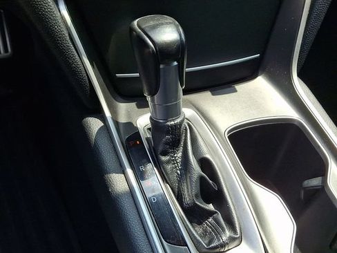 Used 2018 Honda Accord Sport image 11