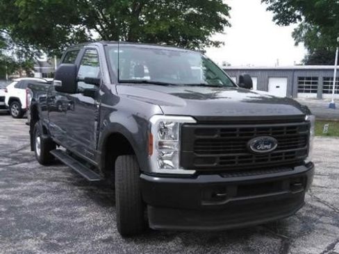 Used 2026 Ford F250 XL AWD/4WD image 3