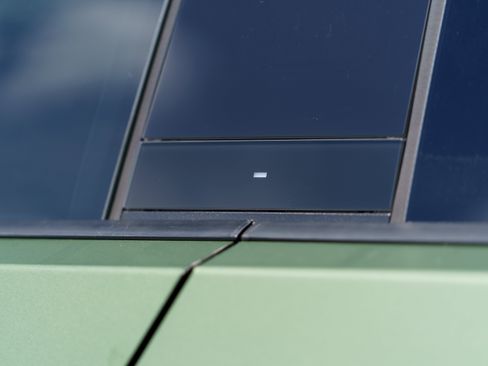 Used 2025 Tesla Cybertruck AWD Crew Cab image 37