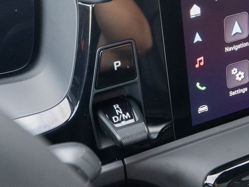 Certified 2025 Porsche Panamera GTS image 27