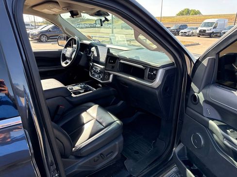 Used 2022 Ford Expedition Max XLT AWD/4WD image 15