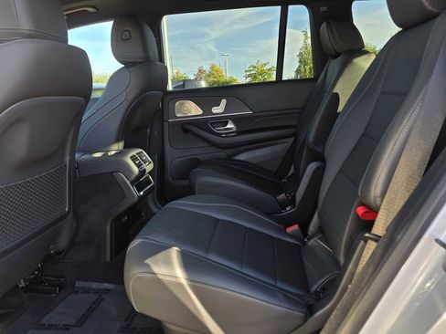 Certified 2025 Mercedes-Benz GLS 450 4MATIC image 16