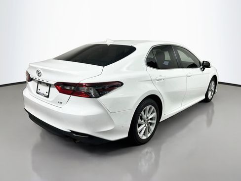 Used 2023 Toyota Camry LE FWD image 4