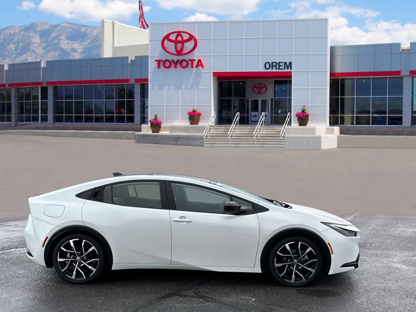 Used 2023 Toyota Prius Prime Premium FWD image 3