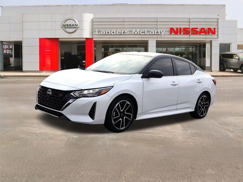 Used 2025 Nissan Sentra SR w/ Lighting Package image 7