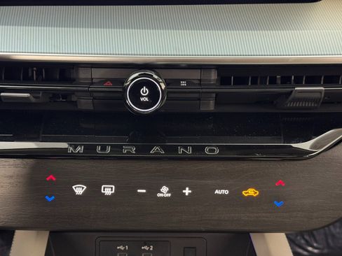 Used 2025 Nissan Murano Platinum image 34