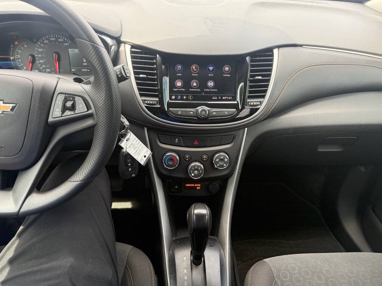 Used 2022 Chevrolet Trax LS w/ Tint and Cruise Package AWD/4WD image 8