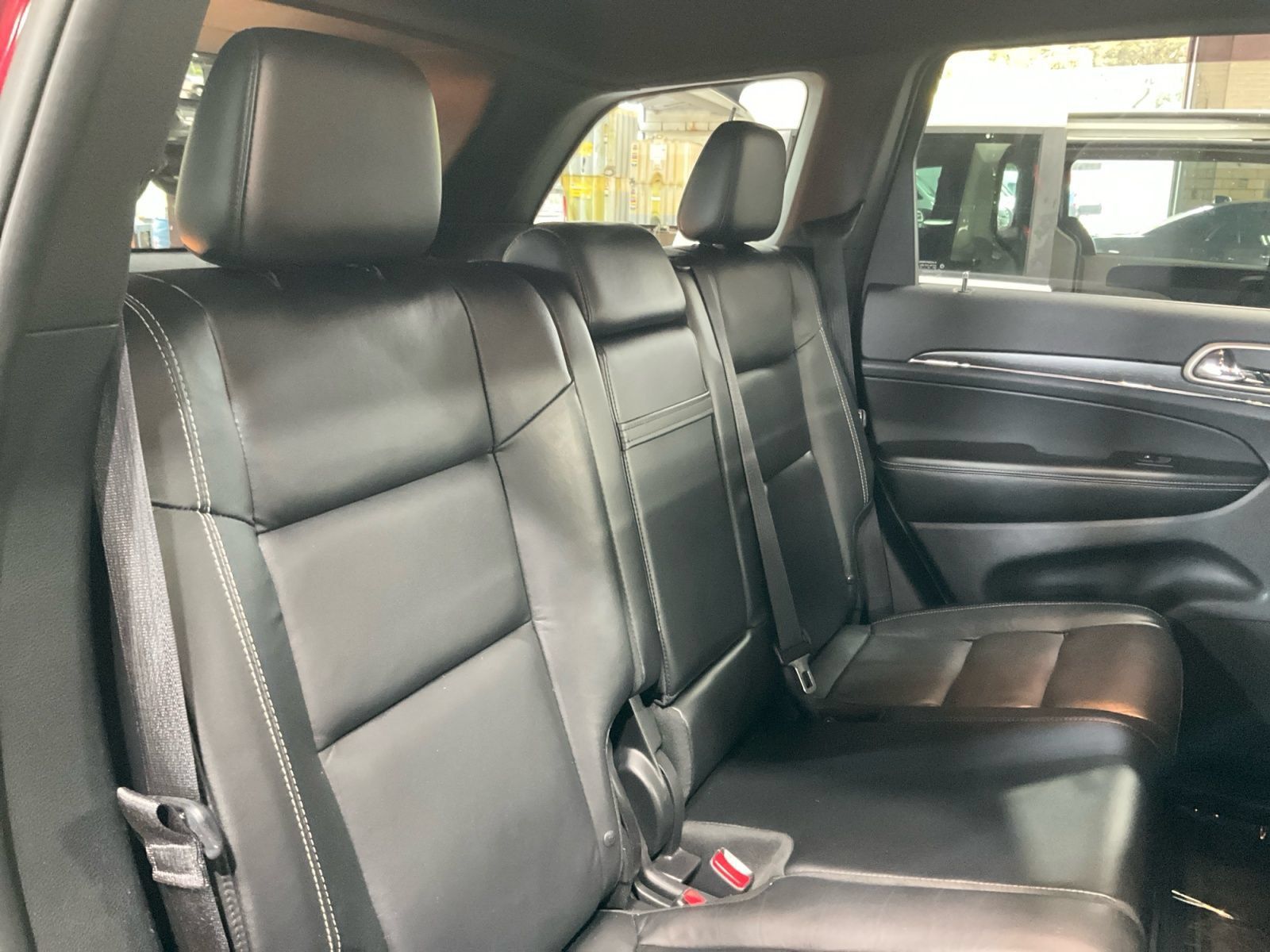 Used 2017 Jeep Grand Cherokee Limited w/ Trailer Tow Group IV AWD/4WD image 19