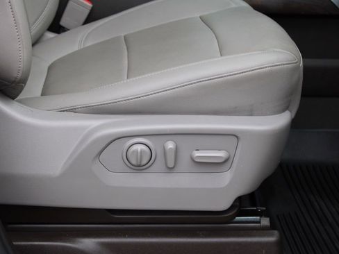 Used 2021 GMC Sierra 1500 SLT w/ SLT Convenience Package image 21