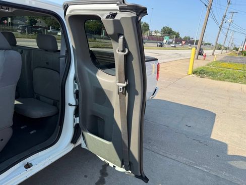 Used 2020 Nissan Frontier S RWD image 19