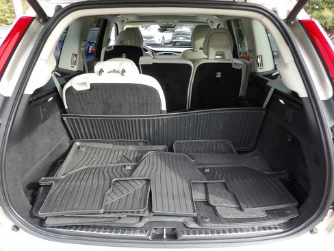 Certified 2024 Volvo XC90 B5 Plus image 26