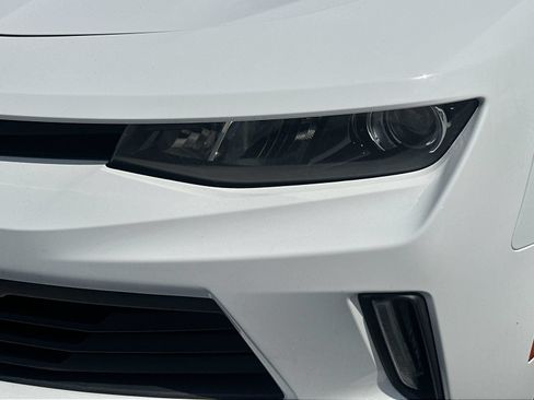 Used 2017 Chevrolet Camaro LT RWD image 11