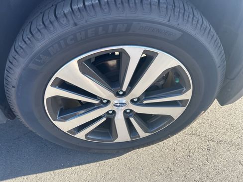 Used 2018 Subaru Outback 3.6R Limited image 15