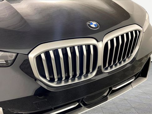 Certified 2024 BMW X5 xDrive40i w/ Premium Package AWD/4WD image 28