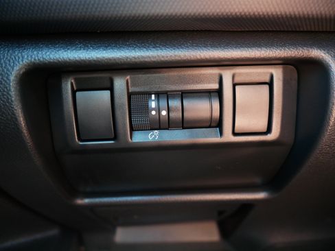 Certified 2025 Subaru Forester Premium AWD/4WD image 26