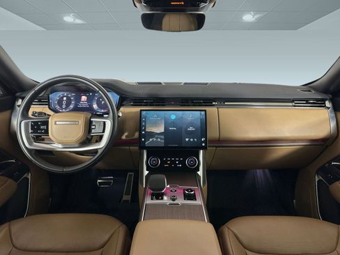 Used 2023 Land Rover Range Rover Long Wheelbase SE image 14