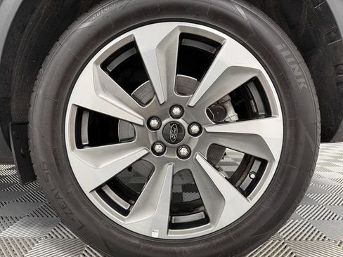 Used 2025 Ford Escape Platinum AWD/4WD image 31