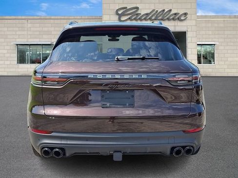 Used 2023 Porsche Cayenne Platinum Edition AWD/4WD image 6