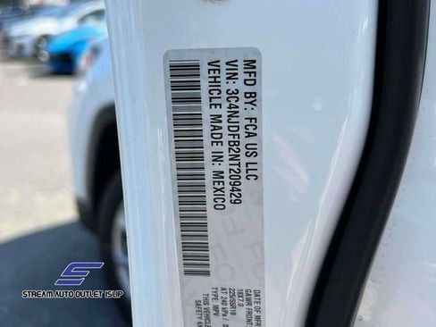 Used 2022 Jeep Compass Latitude image 21