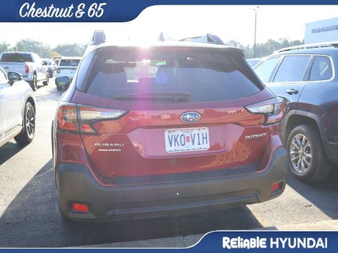 Used 2025 Subaru Outback Premium w/ Popular Package #1A AWD/4WD image 17