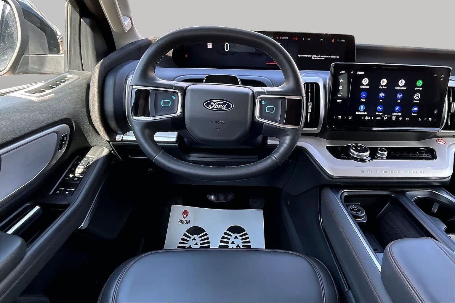 Used 2025 Ford Expedition Active RWD image 8